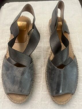 Kanna Metallic Silver Elastic Strap Low Wedge Espadrille Sandals Size 8US EU38